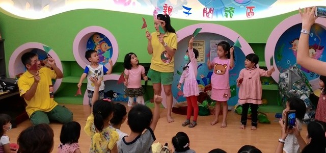親子好去處分享。大嘴鳥故事話劇《兔子借地》 親子好去處分享。大嘴鳥故事話劇《兔子借地》